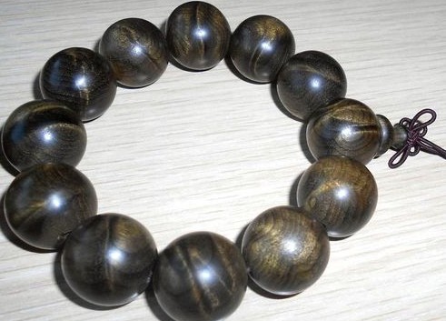 有功效的手串,木质手串和佛珠的区别