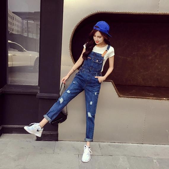 清新风格穿搭夏季女生,夏天减龄风格怎么搭