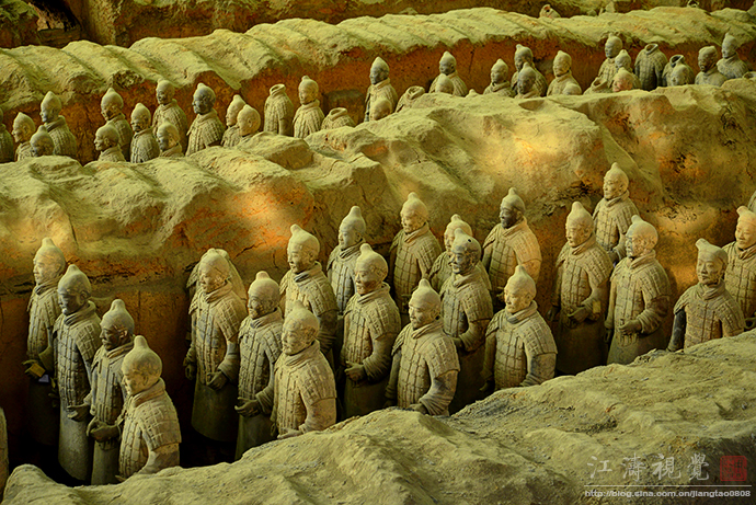 西安秦始皇兵马俑旅游全攻略,西安值得去的地方秦兵马俑