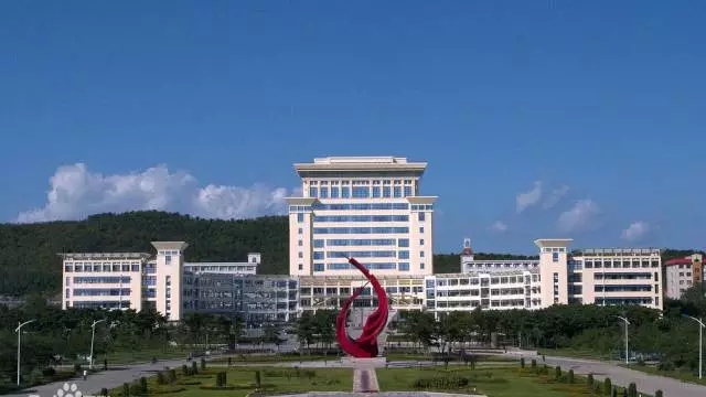 我叫威海，这是我的最新简历，请多关照！