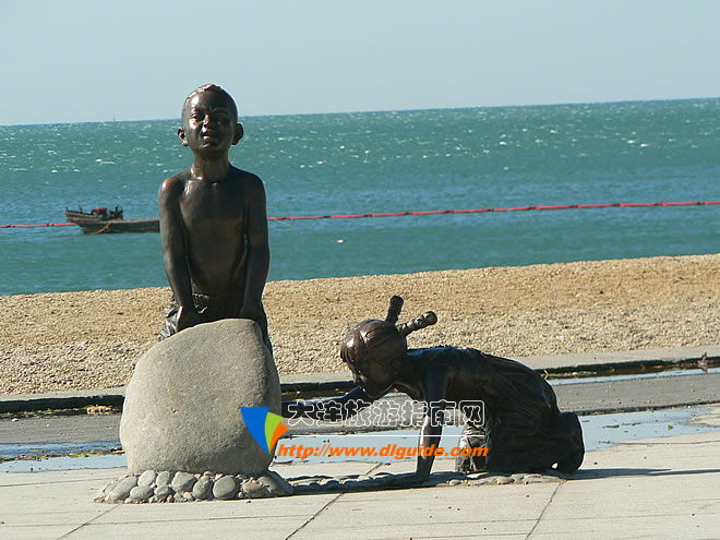 大连滨海路木栈道旅游攻略,航拍大连滨海路木栈道视频