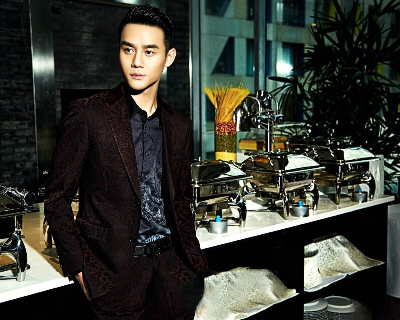 王凯一个明明可以考脸吃饭的人却偏偏要靠演技和才华来征服观众