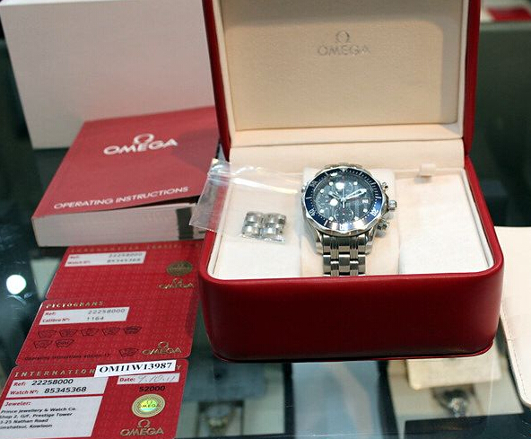 欧米茄陀飞轮星辰手表真假识别,欧米茄古董手表真假区别图