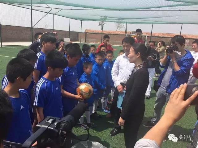 青少年足球成长公益计划,公益事业有你同行