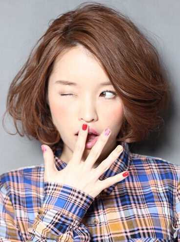 最撩人的气质短发夏日可以多尝试,简单清爽的夏日短发让你帅气一夏