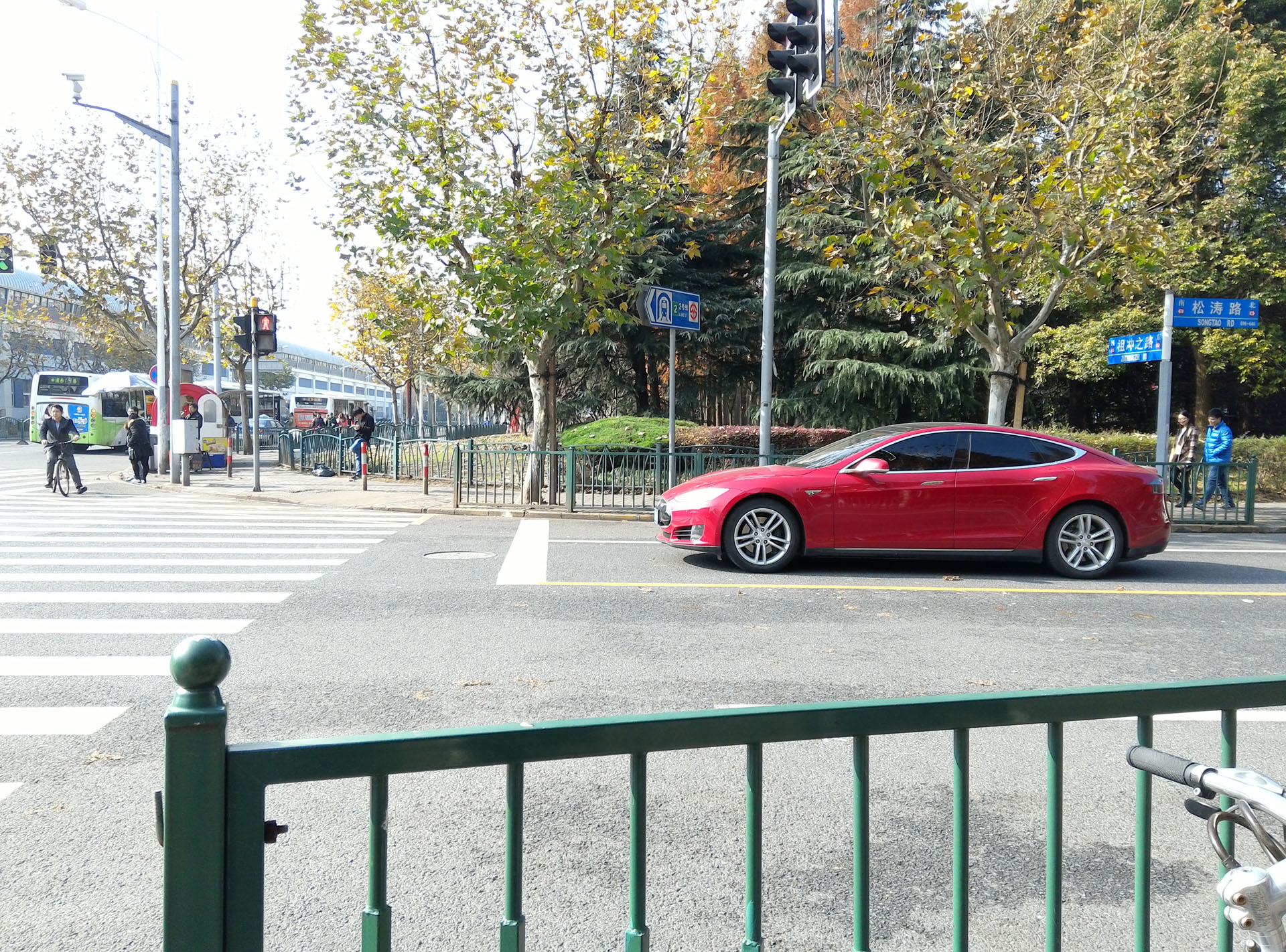 联想yogatab,联想平板yogatab3plus