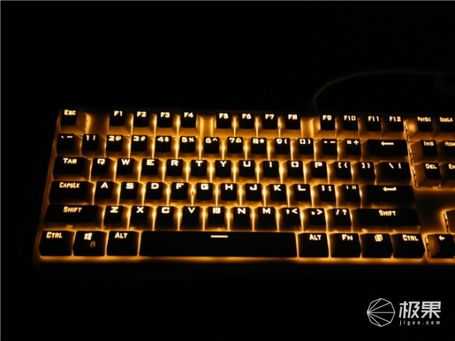 我生活工作中的白马王子，612机械键盘体验