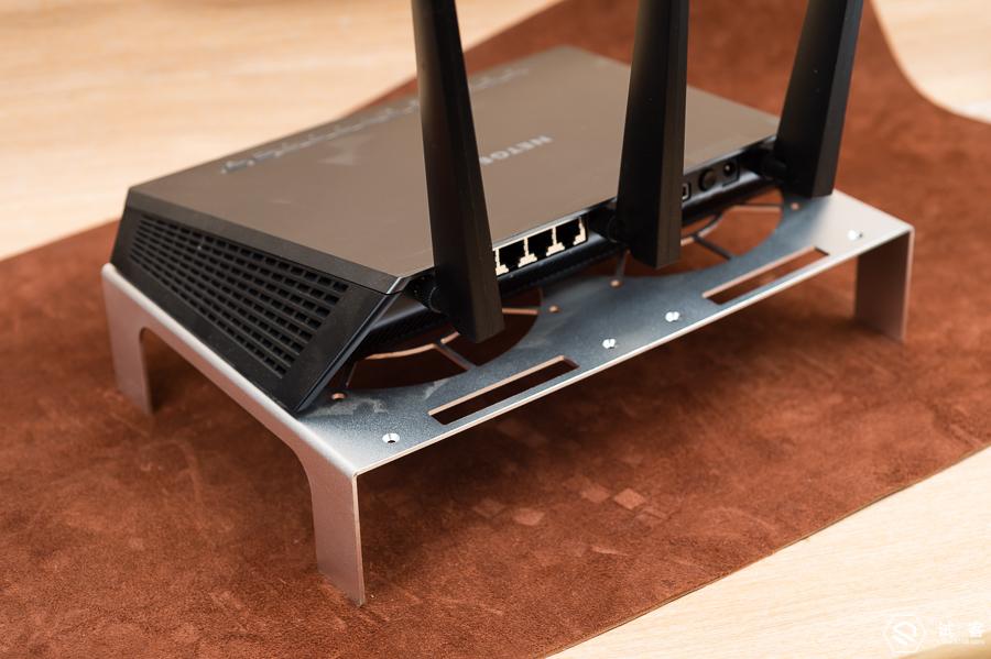 netgear路由器夜鹰r7000,netgear夜鹰r7000路由器