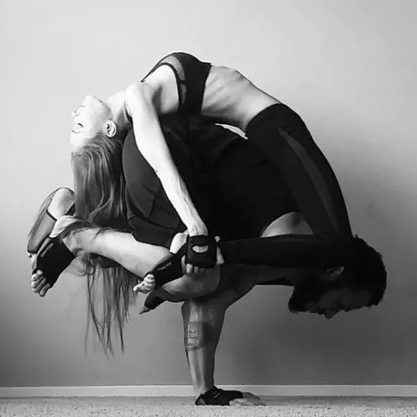 瑜伽生活简单清静,在家练瑜伽什么瑜伽比较好