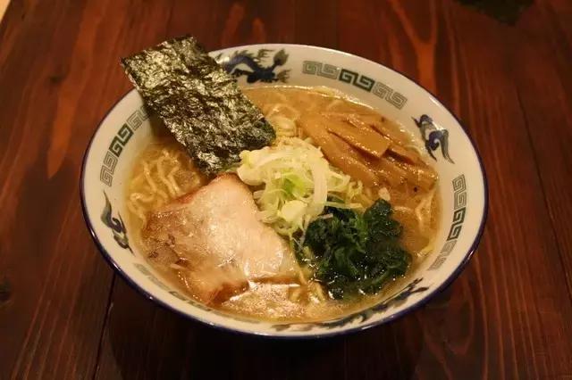 带娃冬天看雪最好的地方,冬季带孩子玩雪必备