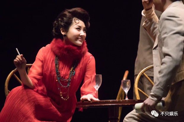 许晴到底是怎么保养的？48岁的年纪还有着少女的模样和*女熟**的身材