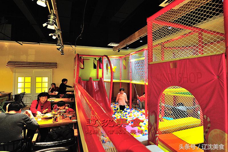 披萨店儿童乐园,披萨店儿童游乐区