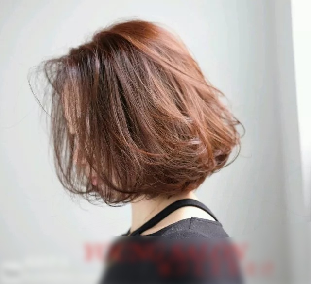 如何剪一款美感十足的波波头发型,剪个简单的波波头简约大气又时尚