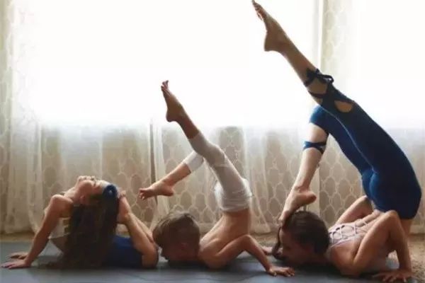 瑜伽生活简单清静,在家练瑜伽什么瑜伽比较好