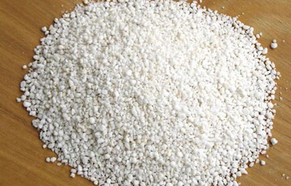 养花的营养土怎么配置最好,养好花的基础配靠谱的营养土