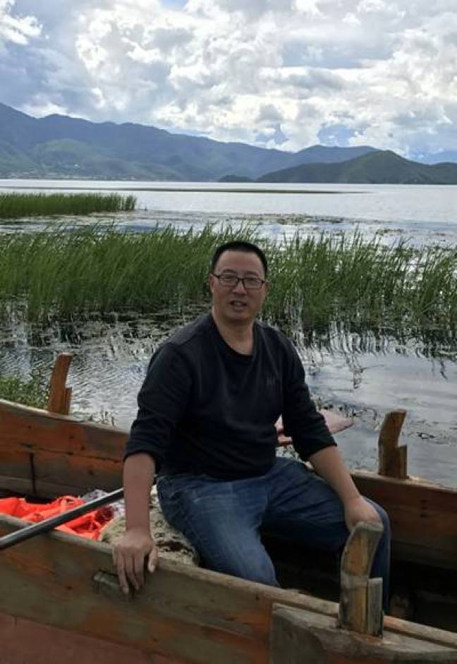 工艺美术作品展在京开幕,首届艺联万家精品书画展在京举行