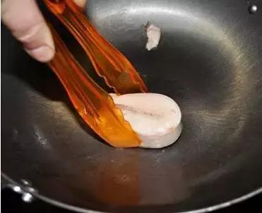 生锈的铁锅怎么开锅不生锈不粘锅,铁锅不粘锅推荐家用