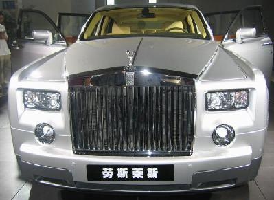 镀晶打蜡镀膜车衣哪个好,镀膜和镀晶车衣的区别