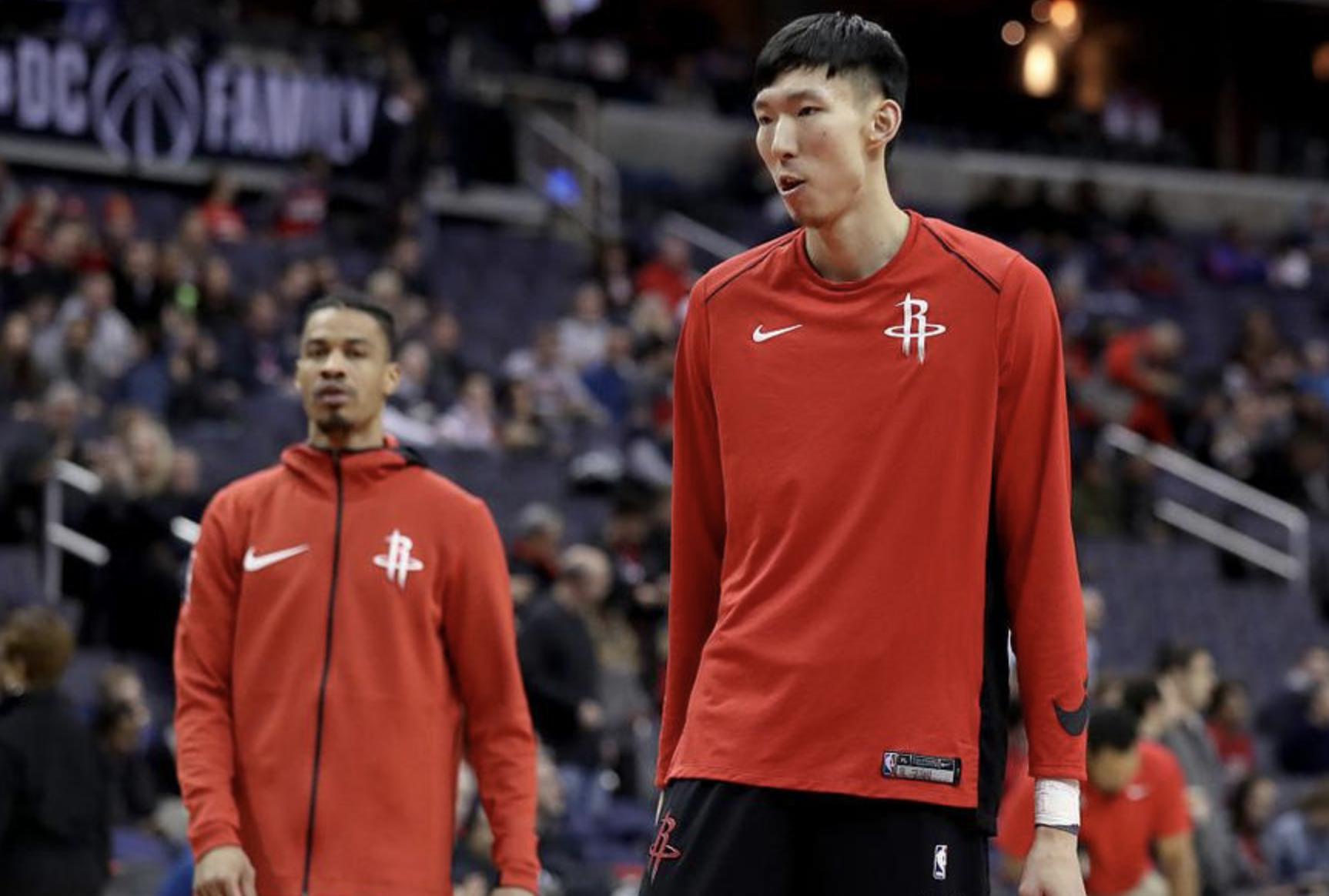 周琦三十五秒三失误,周琦3分