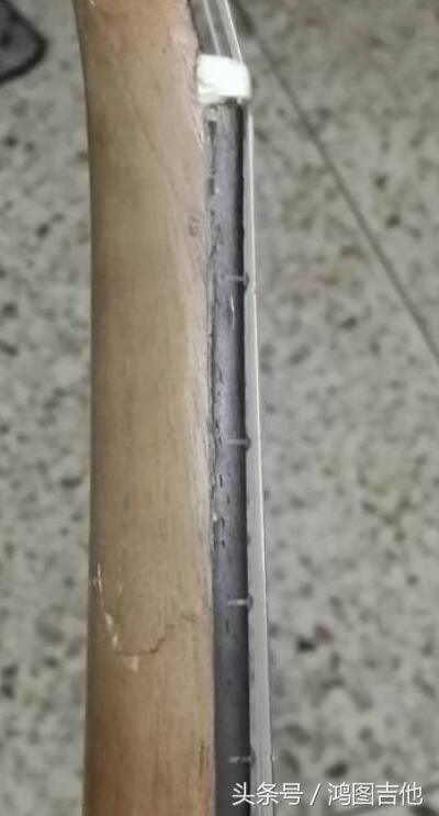 吉他琴头摔了一下,吉他琴头断了怎么恢复无痕
