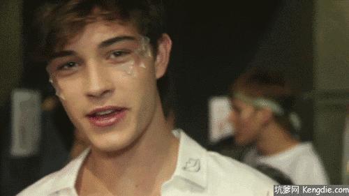 中国跨境电商新商机分析,电商直播带货新商机策略