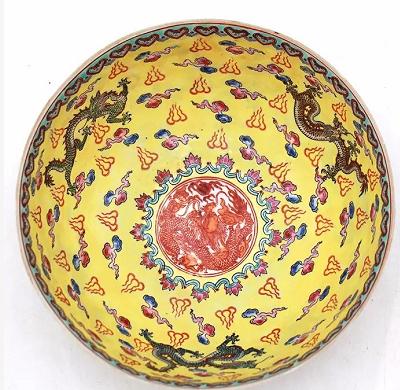 清乾隆珐琅彩马蹄碗真品图片,清代御用瓷器之五彩龙凤纹碗赏析