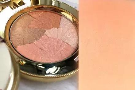 章子怡一身粉色系少女感满满,章子怡清爽有气质宛如18岁少女