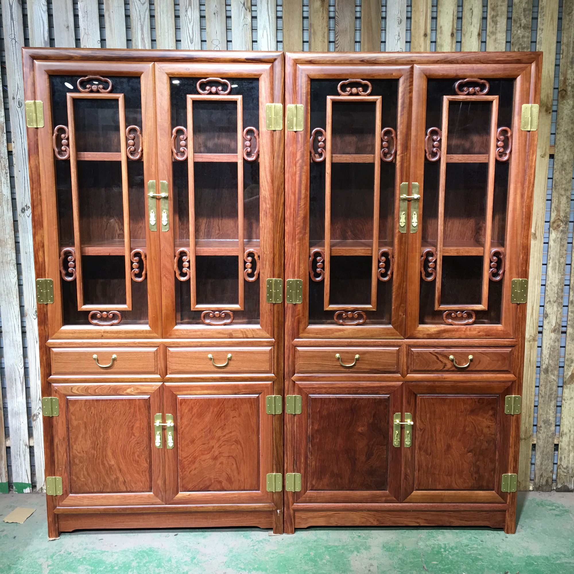 十年前不懂红木家具花了几十万买,一套价值50万的红木家具