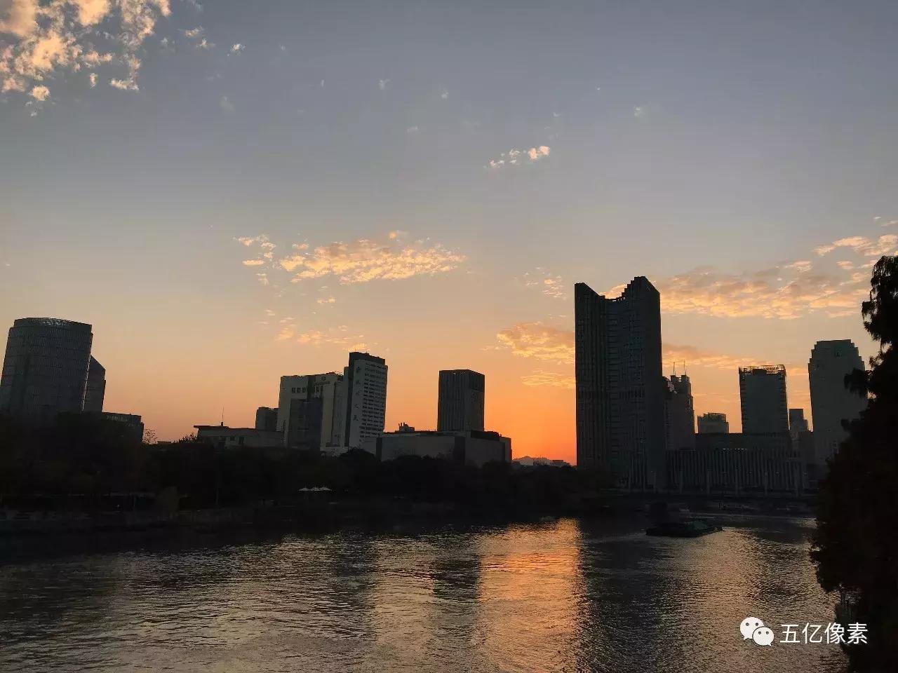 五亿像素巧借黄油相机修风光片