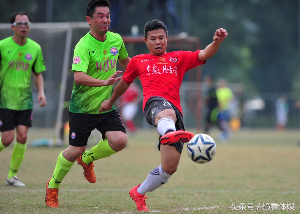 2017镜看体娱与佛山体育的50瞬间｜与巴萨球员偶遇与草根球星并肩