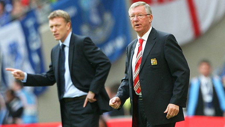 曼联被穆里尼奥带坏了吗,曼联名宿向穆里尼奥道歉