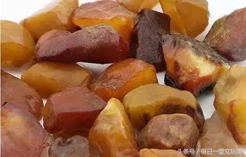 蜜蜡现在的价格是多少钱一克,蜜蜡的价格大概是多少一克