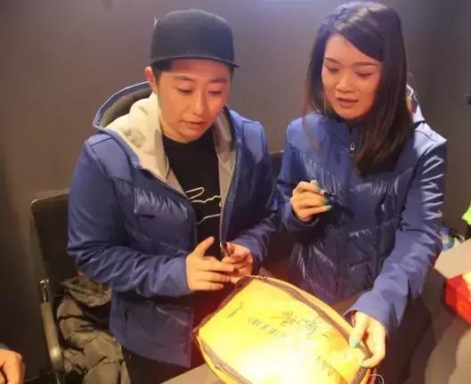 世界冠军来店,世界冠军来了完整视频