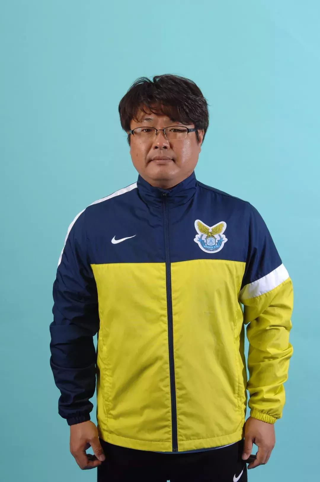 影响大连足球的国际友人系列，百米飞人队医