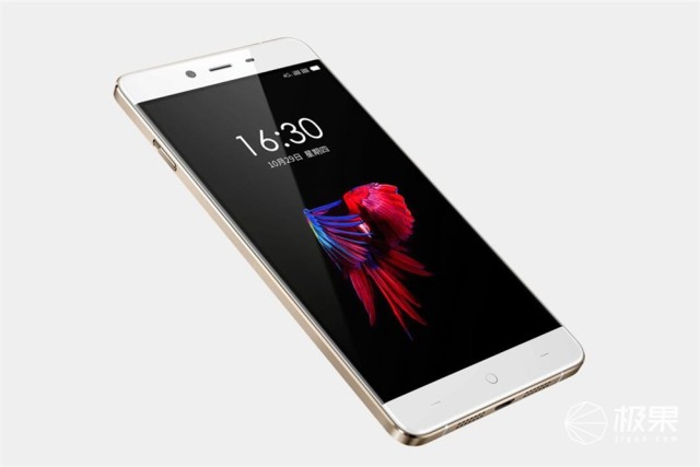 资深极客上手一加5T，顺便给你聊聊它的前世今生