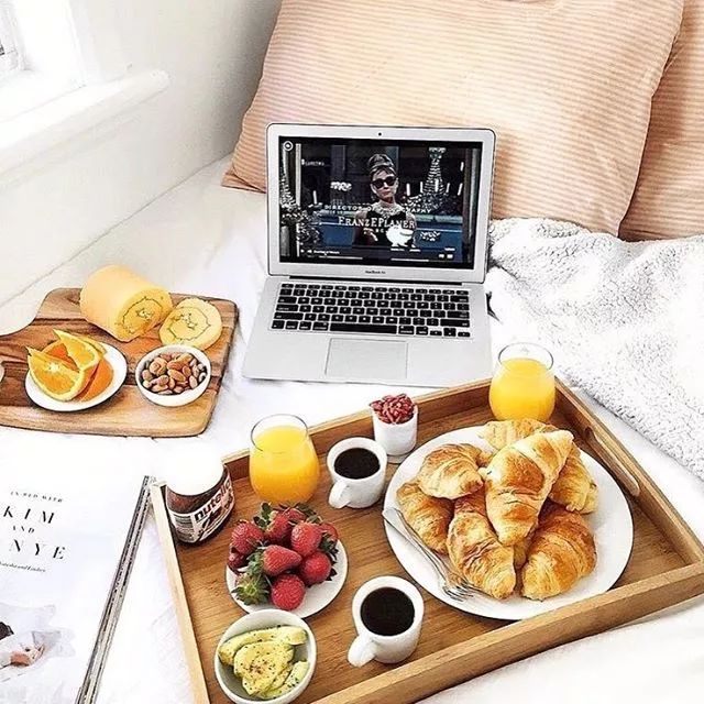 面对知乎三大件，谁不是一边吐槽，一边种草？