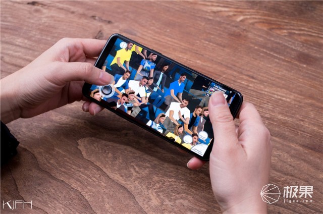 资深极客上手一加5T，顺便给你聊聊它的前世今生