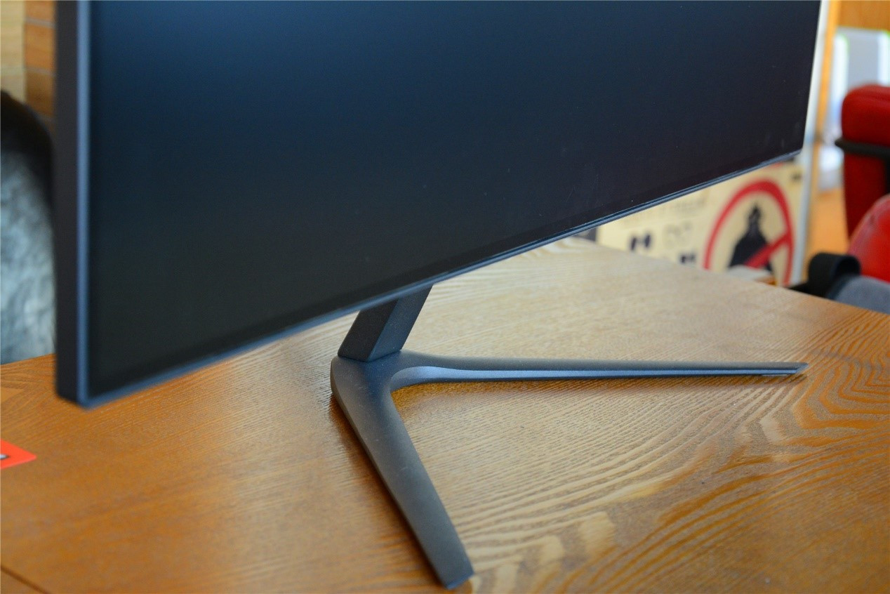 艾尔莎30寸显示器体验,艾尔莎显示器和长城显示器哪个好