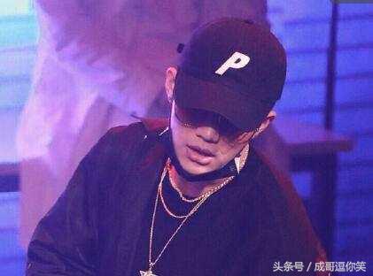 李小璐看上PGone什么？长得丑不说还没有素质！