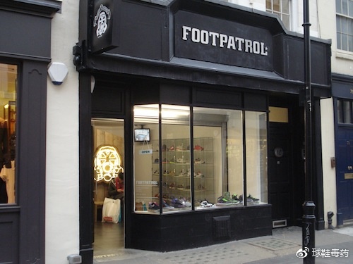 别天天盯着手机刷X宝了，是时候看看国外的这些神级鞋店了