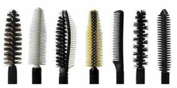 新手睫毛膏怎么画才简单又好看,长睫毛膏的正确使用方法