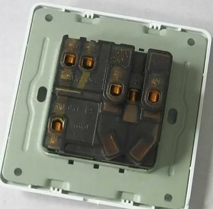 三开单控开关接线图带插座,公牛插座一开五孔单控接线图