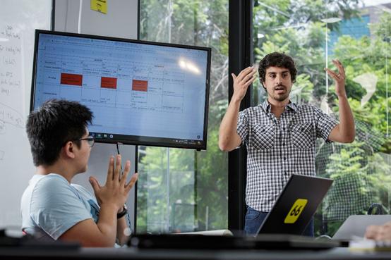 周鸿祎和刘强东谁身价高,周鸿祎刘强东90后