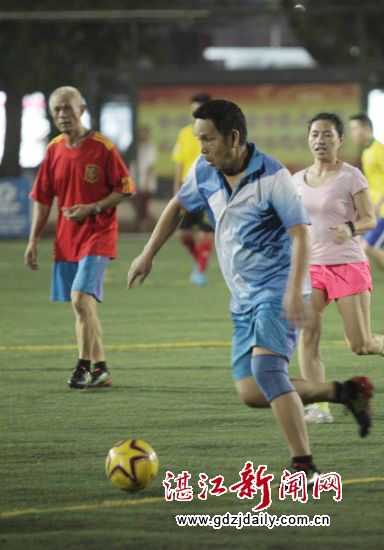 热爱足球的队员,热爱足球队