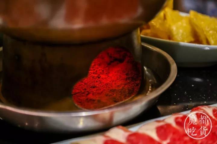 天冷了火锅肯定是不二之选了,适合天冷的火锅