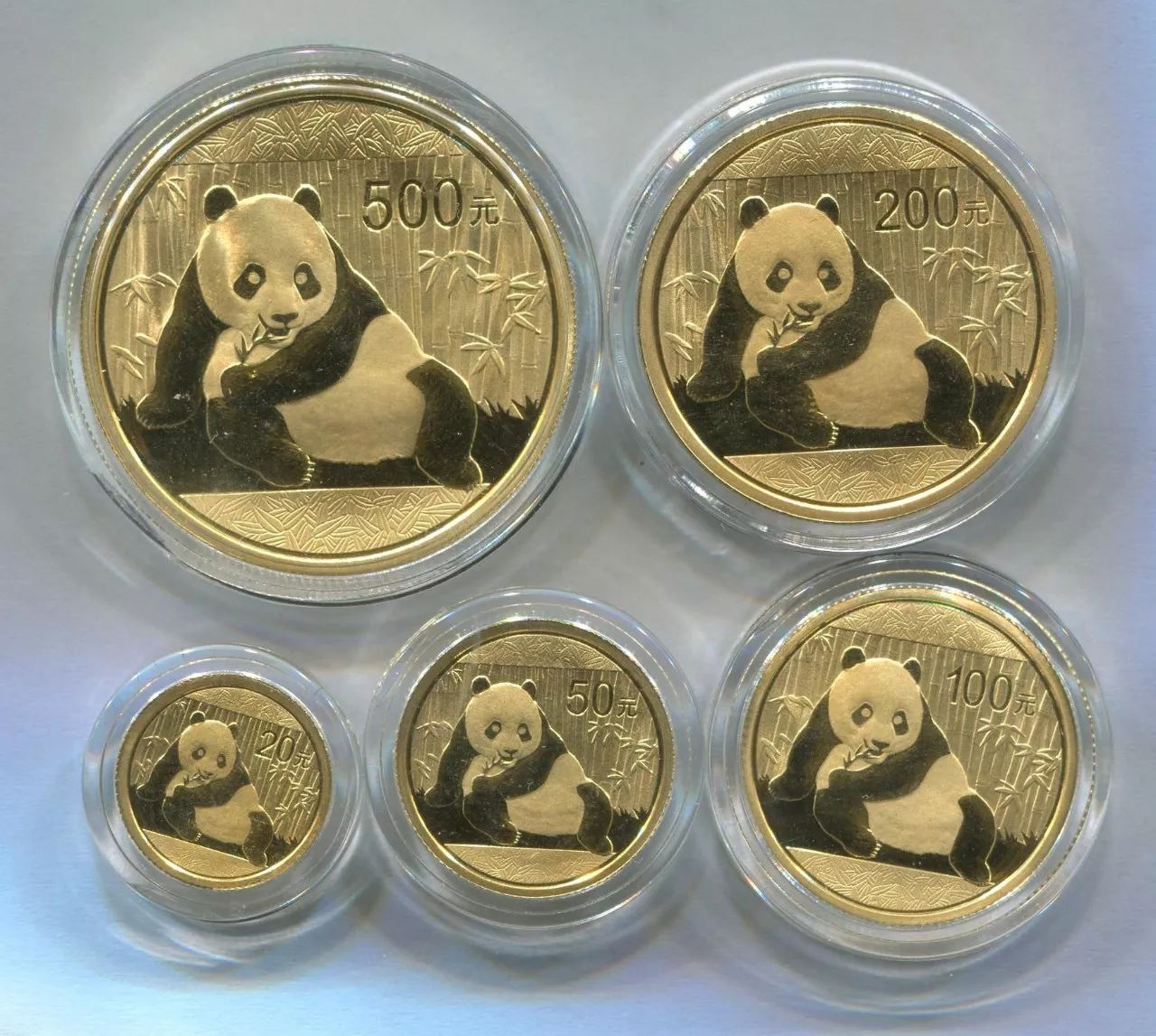 买家服务费仅2%!《1月熊猫金银币特场2,2011-2018年》火热来袭！