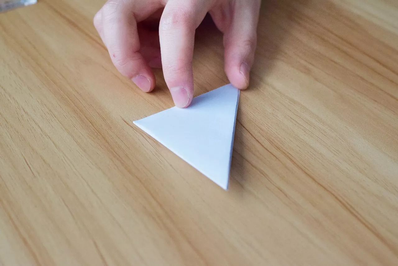 书签二年级自制雪人,纸折立体雪人幼儿手工