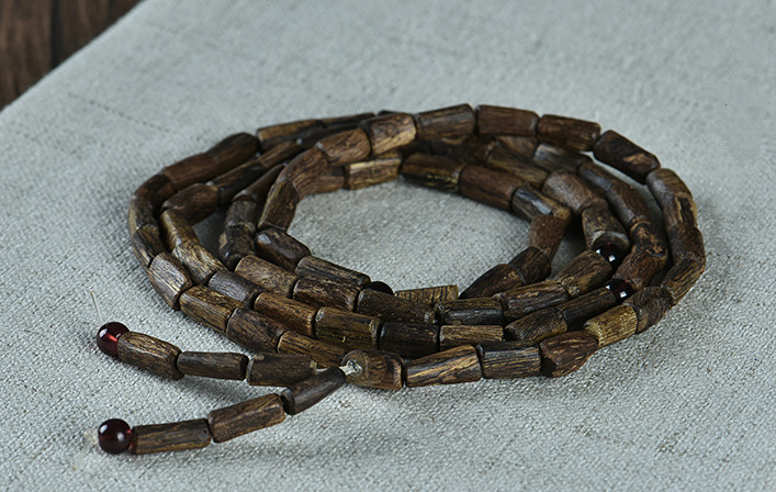 越南沉香佛珠108颗价格,沉香念珠108颗怎么搭配寓意好