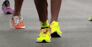 跑步快慢和脚脖子有关系,跑步的快慢跟胖瘦有关系