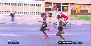 跑步快慢和脚脖子有关系,跑步的快慢跟胖瘦有关系